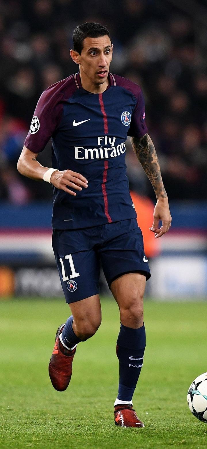 欧文突破防线送出关键助攻