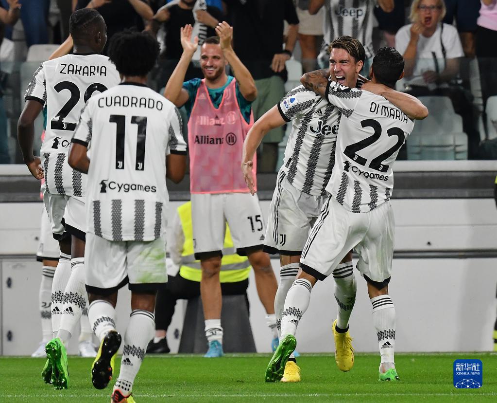 萨哈：博学的亨利未来有机会执教枪手；高兴看到曼联热身状态