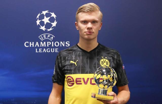 青训小将关键传球助攻队友破门