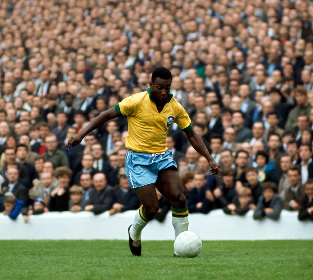 媒体人：新疆男篮与路易斯·金解约，新外援近日与球队会和