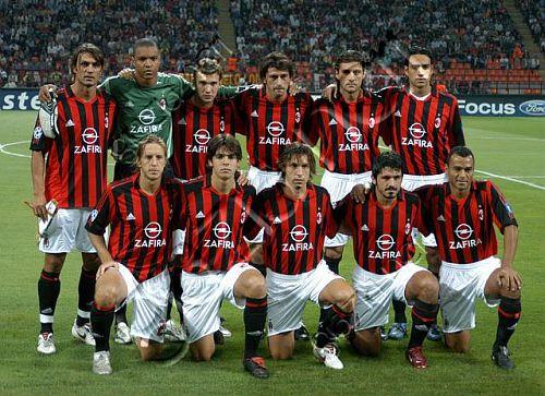 成都蓉城新掌门人徐正源续约并推动三名球员签约，球队迅速崛起，有望争冠。