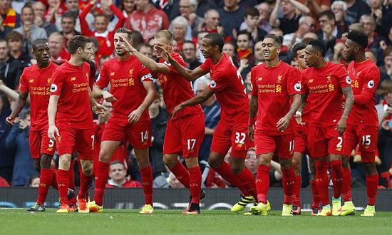 前巴萨门将：亚马尔是位天赋异禀的球员，但他需要向梅罗学习（前巴萨门神：亚马尔天赋出众，仍需向梅罗看齐）