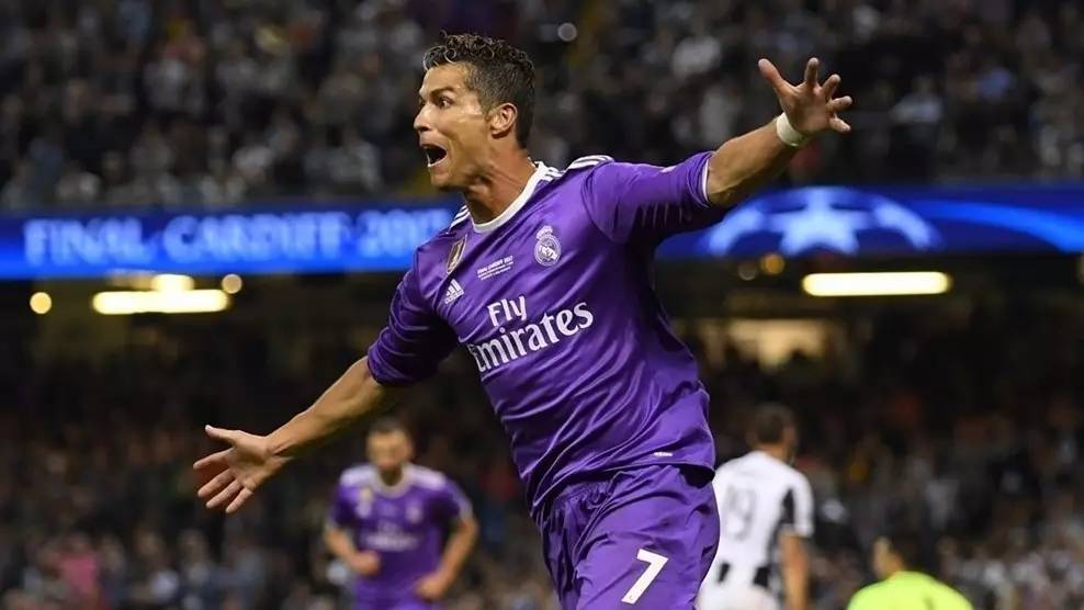 2026年美加墨世界杯扩军至48队，小组赛规则革新，淘汰赛对阵更复杂，传统强队与新势力激烈竞争。