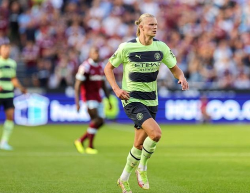 英超战报：希门尼斯绝杀，富勒姆1-0小胜桑德兰（英超快讯：希门尼斯压哨制胜，富勒姆1-0险胜桑德兰）